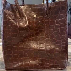 Elegant Brown Crocodile-Embossed Tote Bag